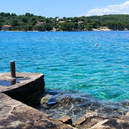 Leut Apartamento Nečujam Exterior foto