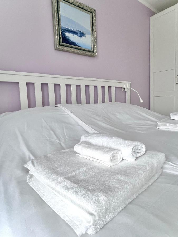Leut Apartamento Nečujam Exterior foto